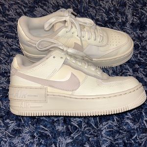 Women’s Nike Air Force 1 offwhite/ beige, size 5